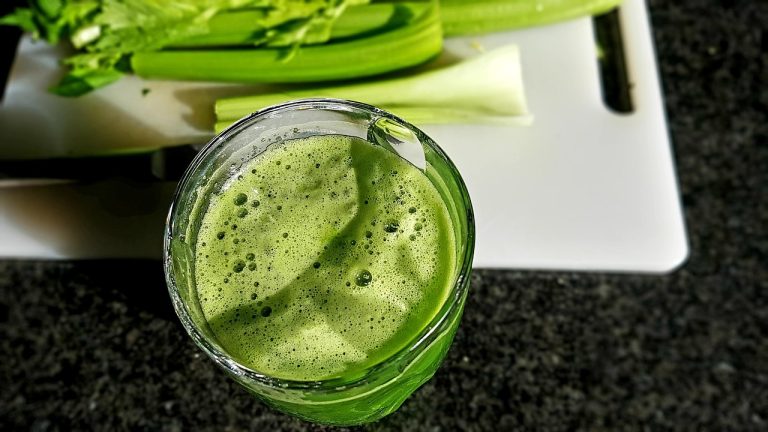 A smoothie (friss zöldségek és gyümölcsök) hatása a rostok felszívódására